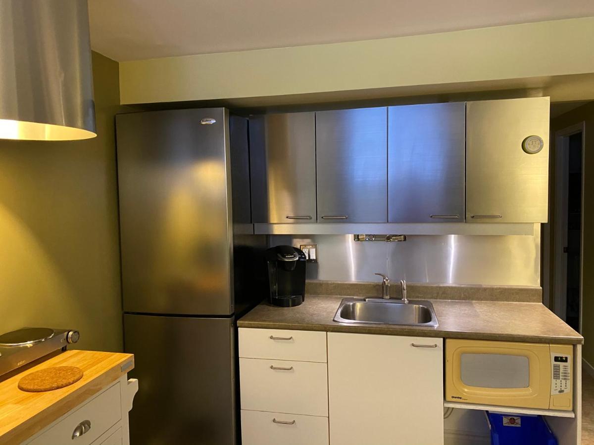 Martine & Michel Apartment Boucherville Bagian luar foto