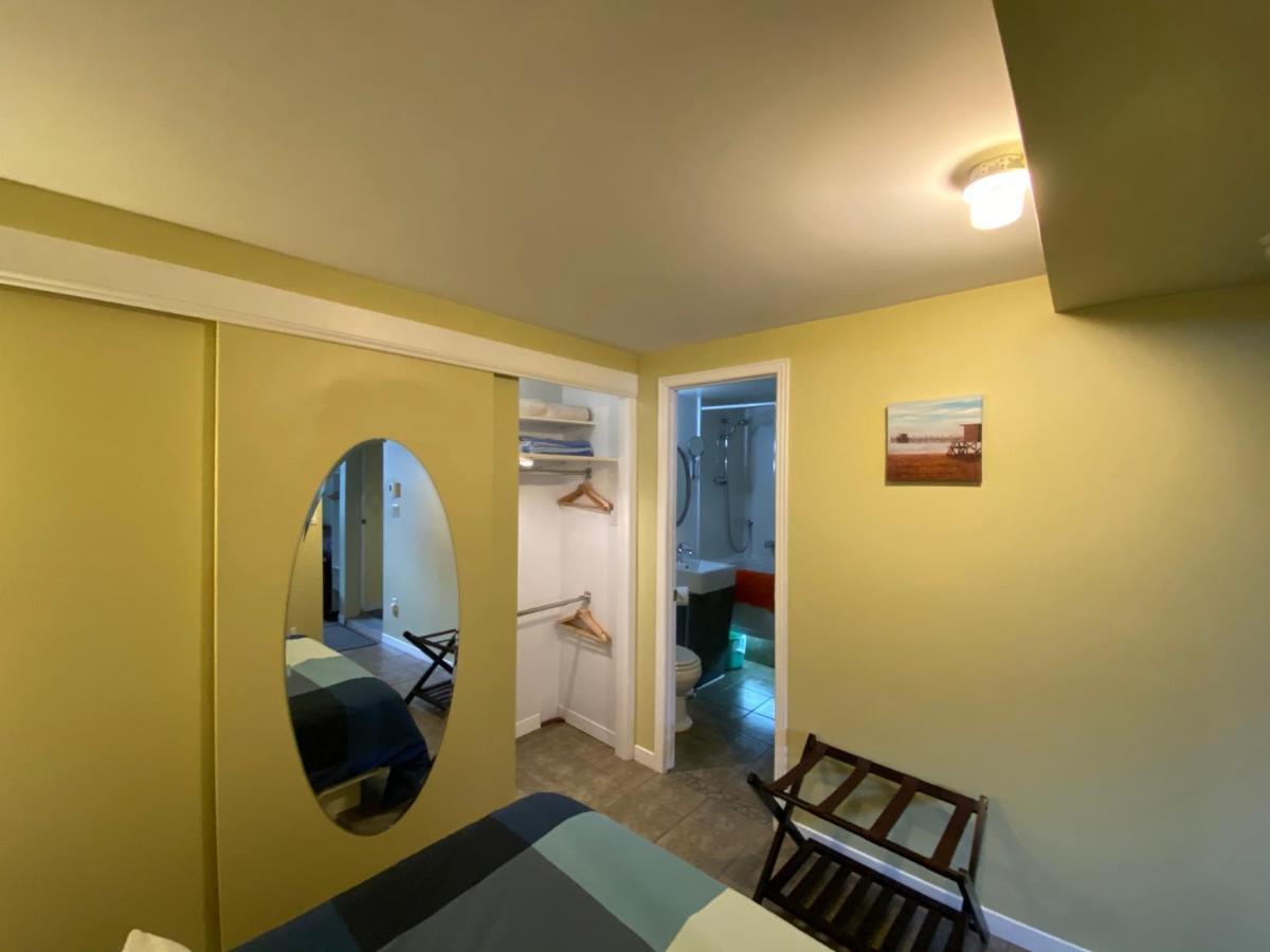 Martine & Michel Apartment Boucherville Bagian luar foto