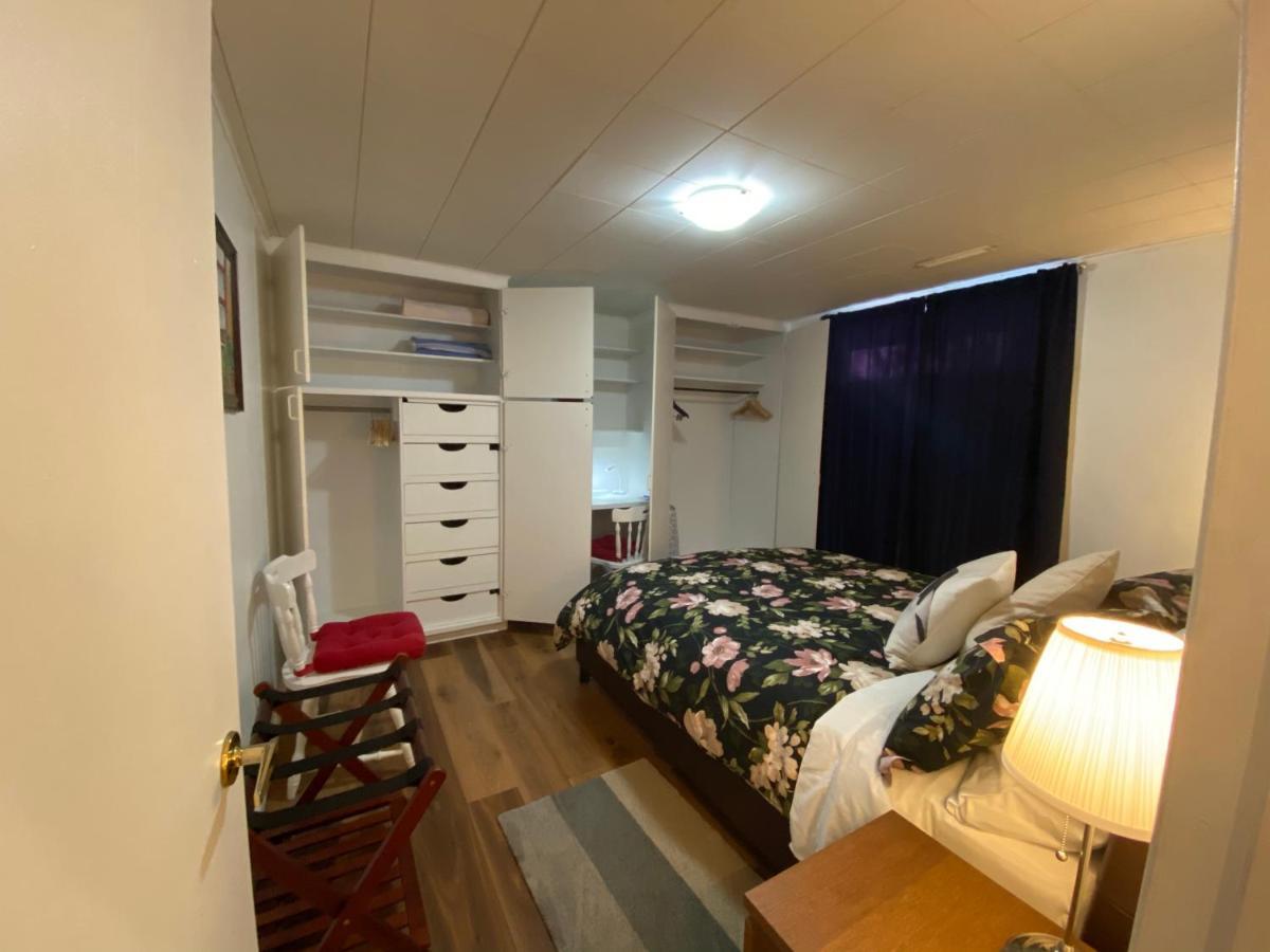 Martine & Michel Apartment Boucherville Bagian luar foto