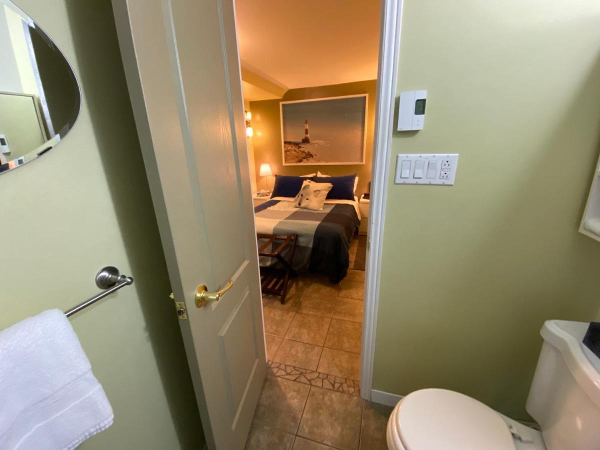 Martine & Michel Apartment Boucherville Bagian luar foto